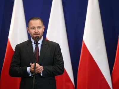 Nawrocki gana presidencia de Polonia con el 50,89 % de los votos